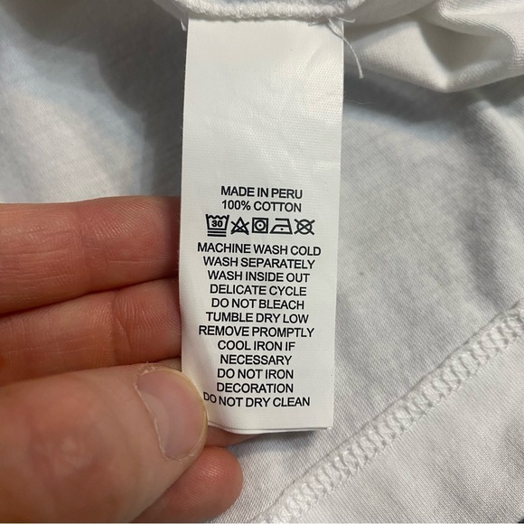 Kate Spade New York White Short Sleeve Pineapple With Sunglasses TShirt Size M - Picture 6 of 9